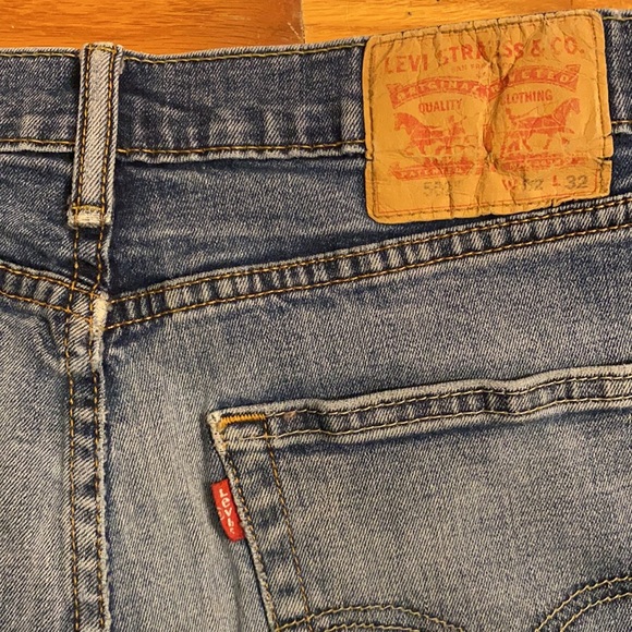 32 x 32 Levi 502 - Picture 7 of 10